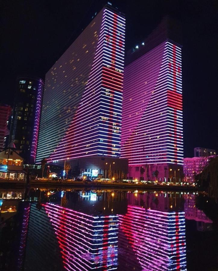 Orbi Twin Tower Apartement Μπατούμι Εξωτερικό φωτογραφία